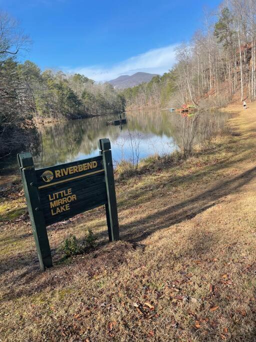Mountain Views, Pets Welcome-Lake And River Access レイク・ルーア エクステリア 写真