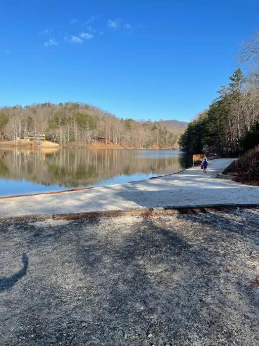 Mountain Views, Pets Welcome-Lake And River Access レイク・ルーア エクステリア 写真