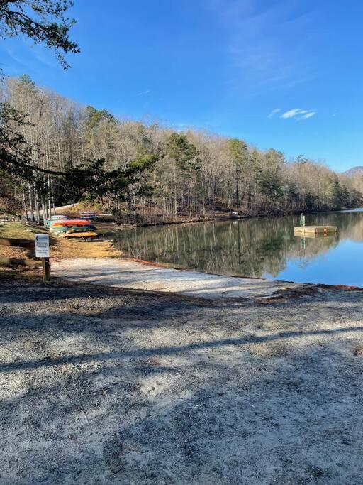 Mountain Views, Pets Welcome-Lake And River Access レイク・ルーア エクステリア 写真